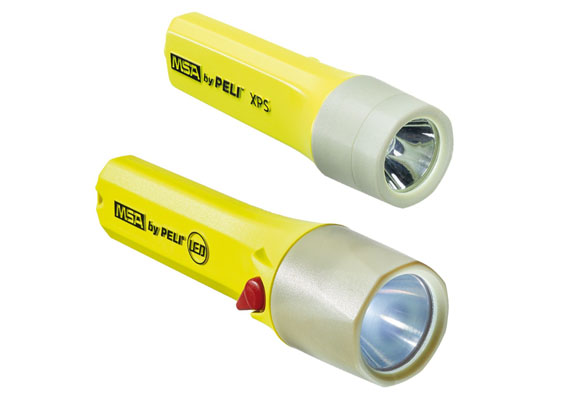 When working in fire & rescue environment, it is essential to have a good view of any potential hazards and risks. Short, medium and long range, MSA helmet mounted flashlights cover all firefighter needs.