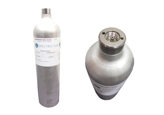 │ Outlet: C10 (5/8” – 18 UNF) │ Max Pressure: 500 psi (34 Bar) │ Height: 14.25” (362 mm) │ Diameter: 3.5” (85 mm) │ Weight: 1.6 lbs (0.73 kg) │ Cylinder Specification: DOT Specs: 39 NRC Aluminum Cylinder │